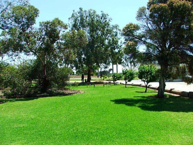 Lazy River Motor Inn Swan Hill Exterior photo