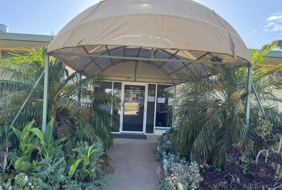 Lazy River Motor Inn Swan Hill Exterior photo