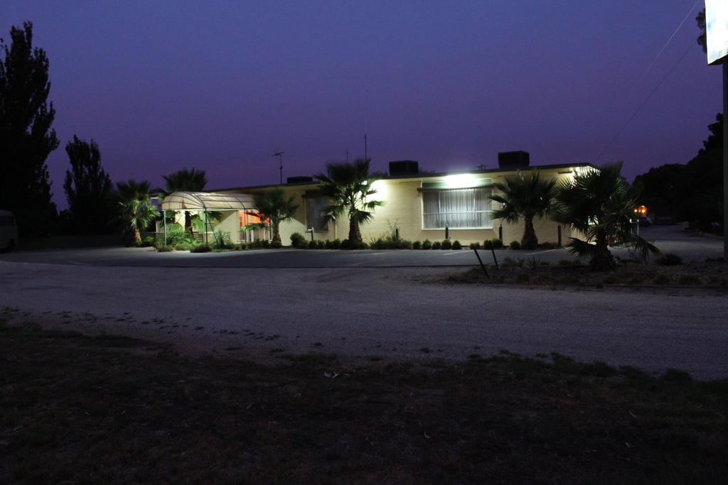Lazy River Motor Inn Swan Hill Exterior photo